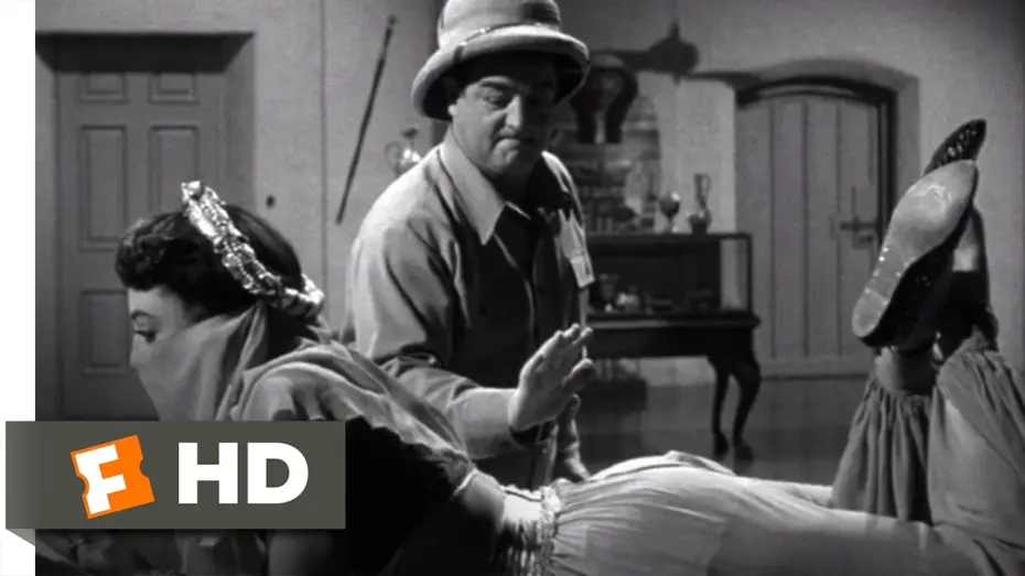 Wideo do filmu Abbott i Costello spotykają Mumię — Abbott and Costello Meet the Mummy (1955) - Finding the Medallion Scene (3/10) | Movieclips