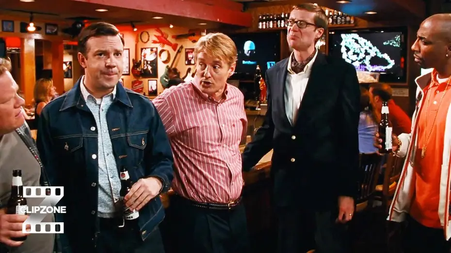 Wideo do filmu Bez Smyczy — Rick and Fred Chase Women at Applebee's