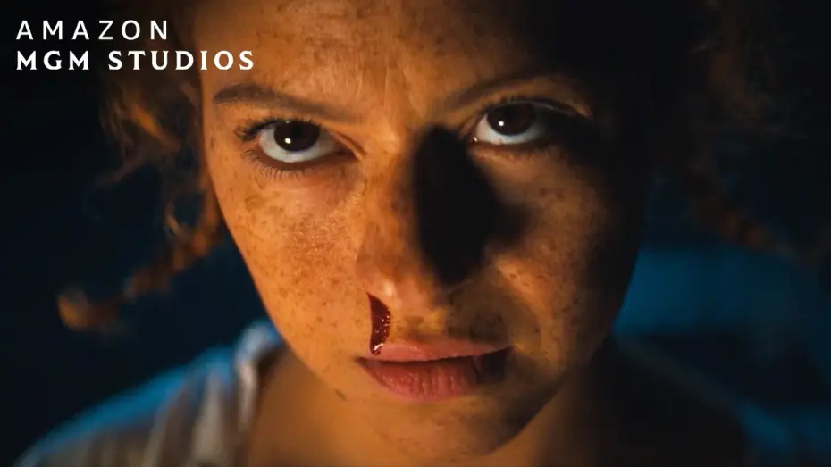 Wideo do filmu Mrugnij dwa razy — There Is Something Wrong With This Place