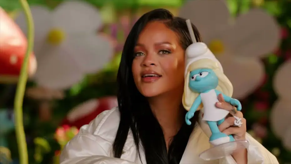 Wideo do filmu Smerfy. Wielki film — Smurfette Drink