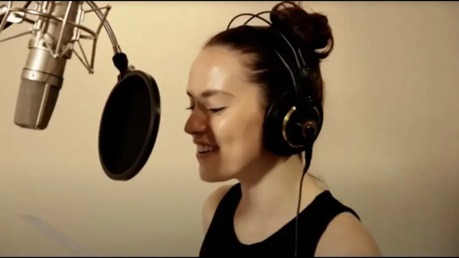 Wideo do filmu Powrót do marzeń — Only Yesterday (Behind The USA Mic)