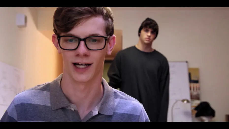 Wideo do filmu Przesunięci — SWIPED starring Noah Centineo, Kendall Sanders, Kristen Johnston available on iTunes, Amazon, Vudu