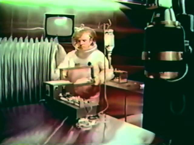 Wideo do filmu Tajemnica Andromedy — Behind the scenes of "The Andromeda Strain" 1971 featurette