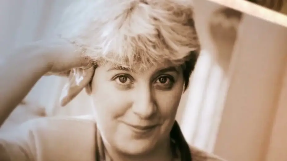 Wideo do filmu Becoming Victoria Wood — Becoming Victoria Wood (2026) | Official Trailer