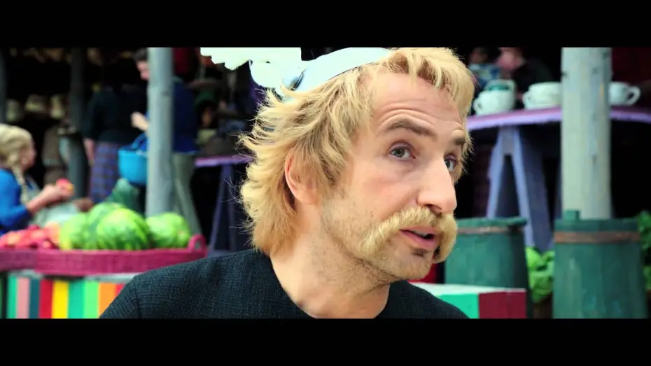 Wideo do filmu Asteriks i Obeliks: W służbie Jej Królewskiej Mości — ASTERIX ET OBELIX : AU SERVICE DE SA MAJESTE - interview "tonneau"