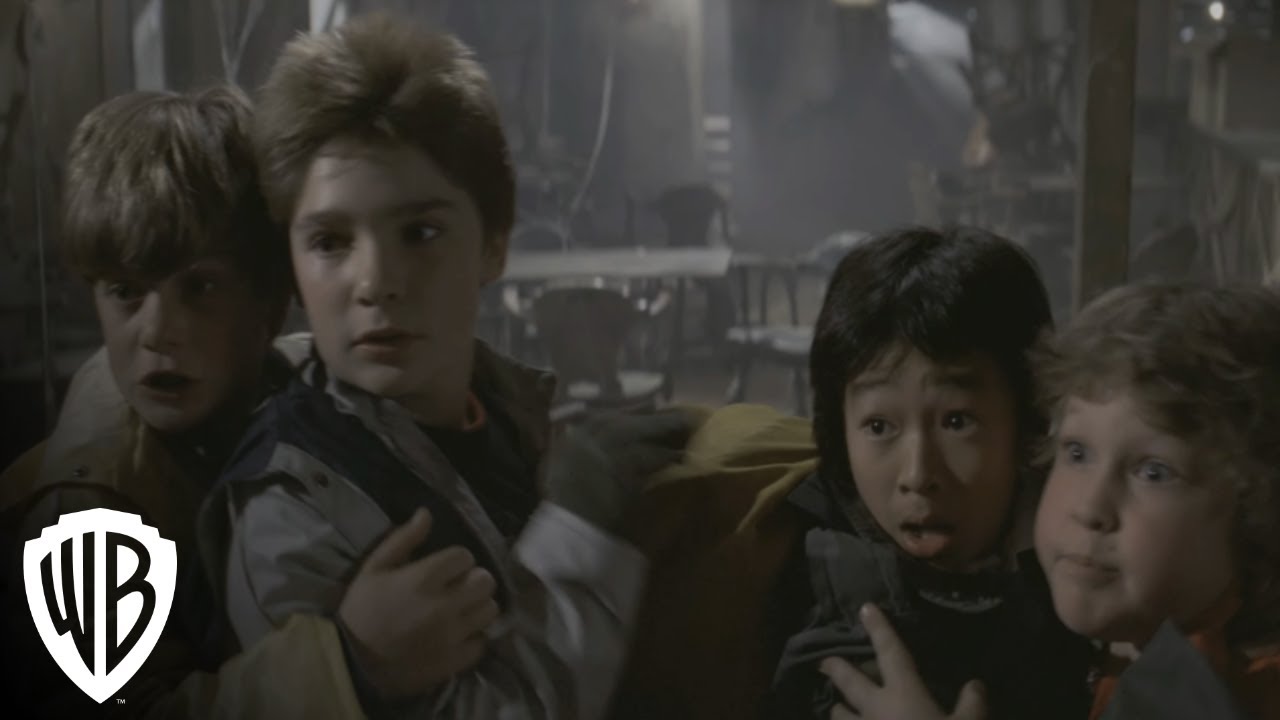 Wideo do filmu Goonies — The Goonies | Meeting the Fratellis | Warner Bros. Entertainment
