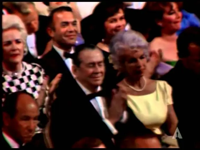 Wideo do filmu Doktor Żywago — Ship of Fools and Doctor Zhivago Win Art Direction: 1966 Oscars