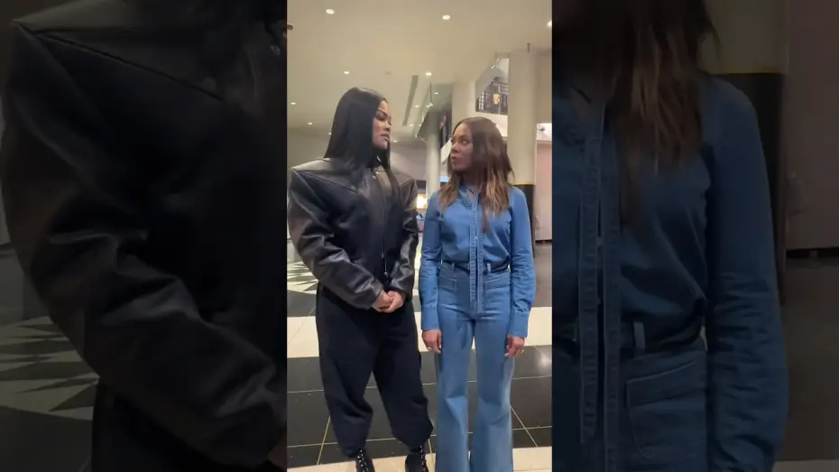 Wideo do filmu Jedna bitwa po drugiej — Two please!