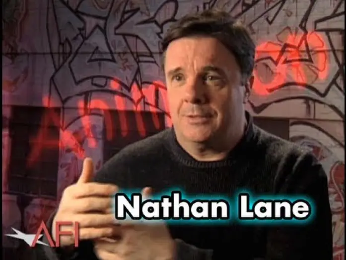 Wideo do filmu Król Lew — Nathan Lane Compares BAMBI & THE LION KING