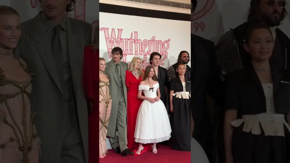 Wideo do filmu Wichrowe wzgórza — Too much love for one lifetime. Our Wuthering Heights stars in London.