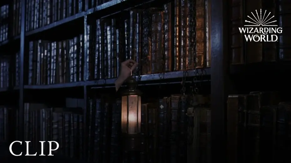Wideo do filmu Harry Potter i Kamień Filozoficzny — Harry Sneaks into the Restricted Section