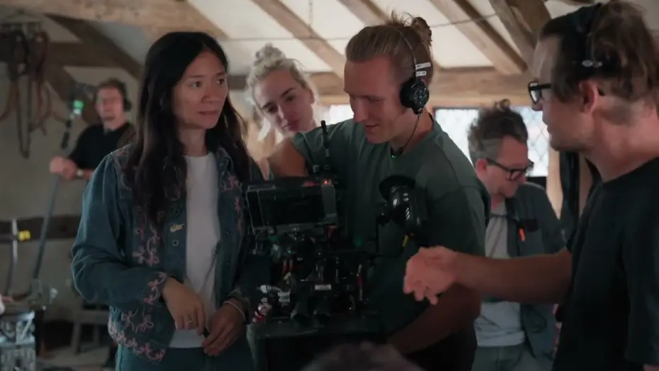 Wideo do filmu Hamnet — "All The World Is A Stage" Official Featurette