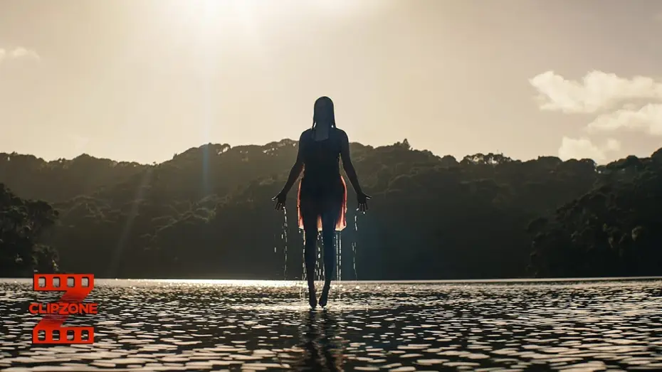 Wideo do filmu Martwe zło: Przebudzenie — Scalped By The Lake