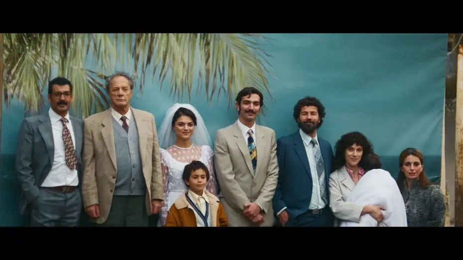 Wideo do filmu اللي باقي منك — All That's Left of You - Trailer OV/d/f