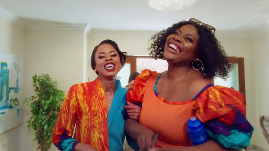 Wideo do filmu Real Estate Sisters — Real Estate Sisters Trailer