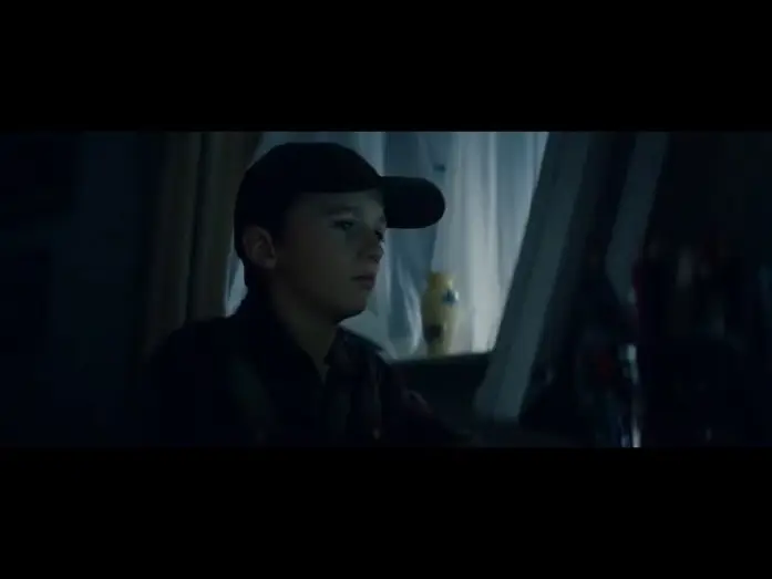 Wideo do filmu Medium — Más allá de la vida - Trailer en español