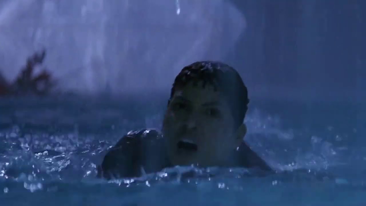 Wideo do filmu Śmierć nadejdzie jutro — DIE ANOTHER DAY | Frozen Lake Chase