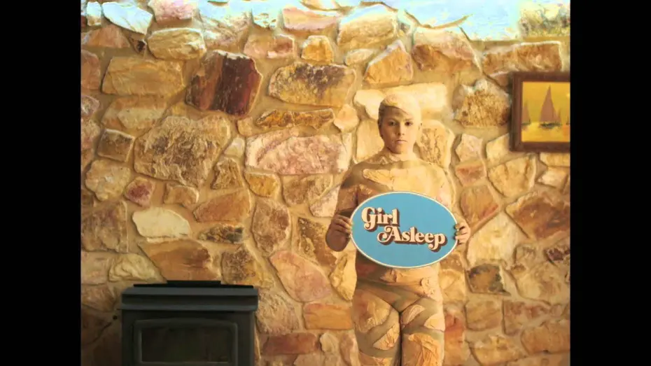 Wideo do filmu Uśpiona dziewczyna — Girl Asleep trailer - ADL Film Fest 2015