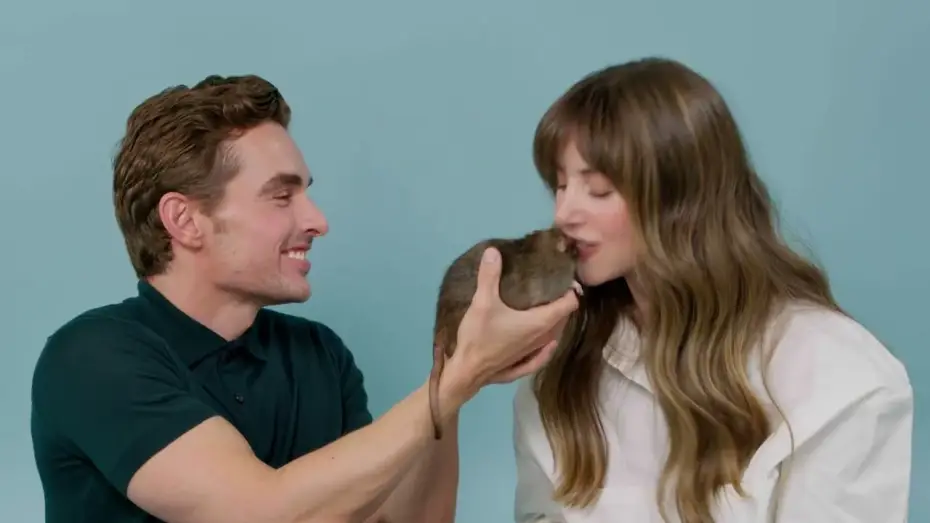 Wideo do filmu Razem — Dave Franco & Alison Brie Talk About TOGETHER With a Bunch of Rats
