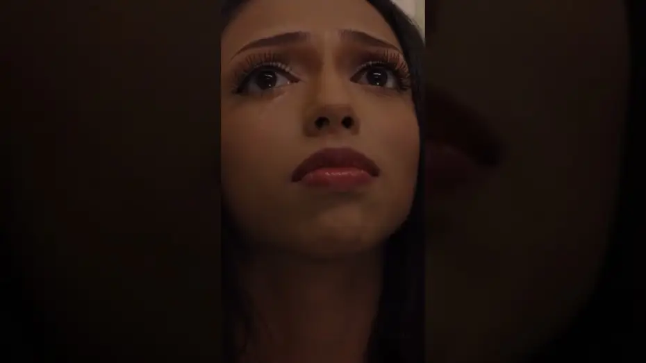 Wideo do filmu Pułapka — Locked in the bathroom with the killer's phone...Will Raven make it out alive?