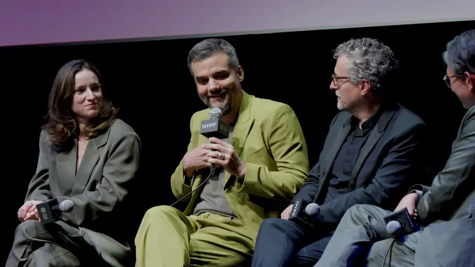 Wideo do filmu Tajny agent — Kleber Mendonça Filho,  Wagner Moura, and Emilie Lesclaux on The Secret Agent