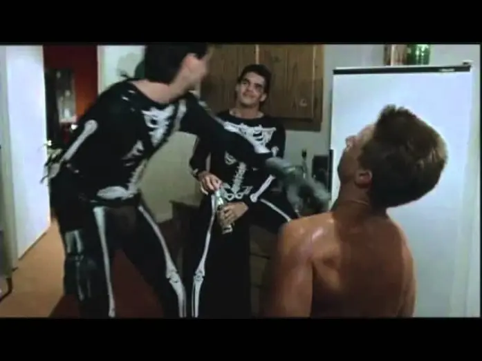 Wideo do filmu Instynkt mordu — Awesome High-Five