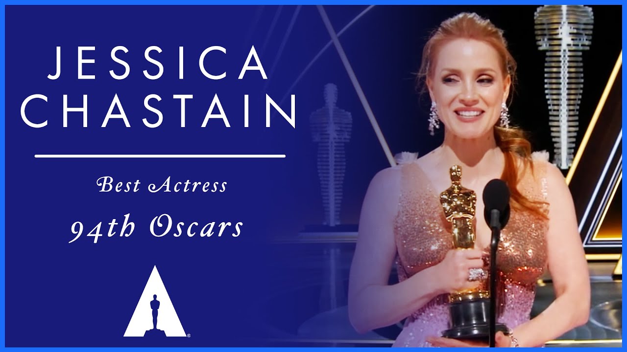 Wideo do filmu Oczy Tammy Faye — Jessica Chastain Wins Best Actress for 'The Eyes of Tammy Faye' | 94th Oscars