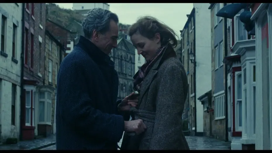 Wideo do filmu Nić widmo — Phantom Thread Sneak Preview Announcement