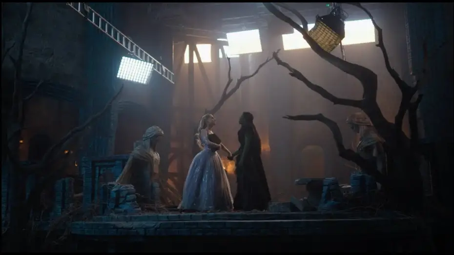 Wideo do filmu Wicked: na dobre — Behind the Scenes of "For Good"