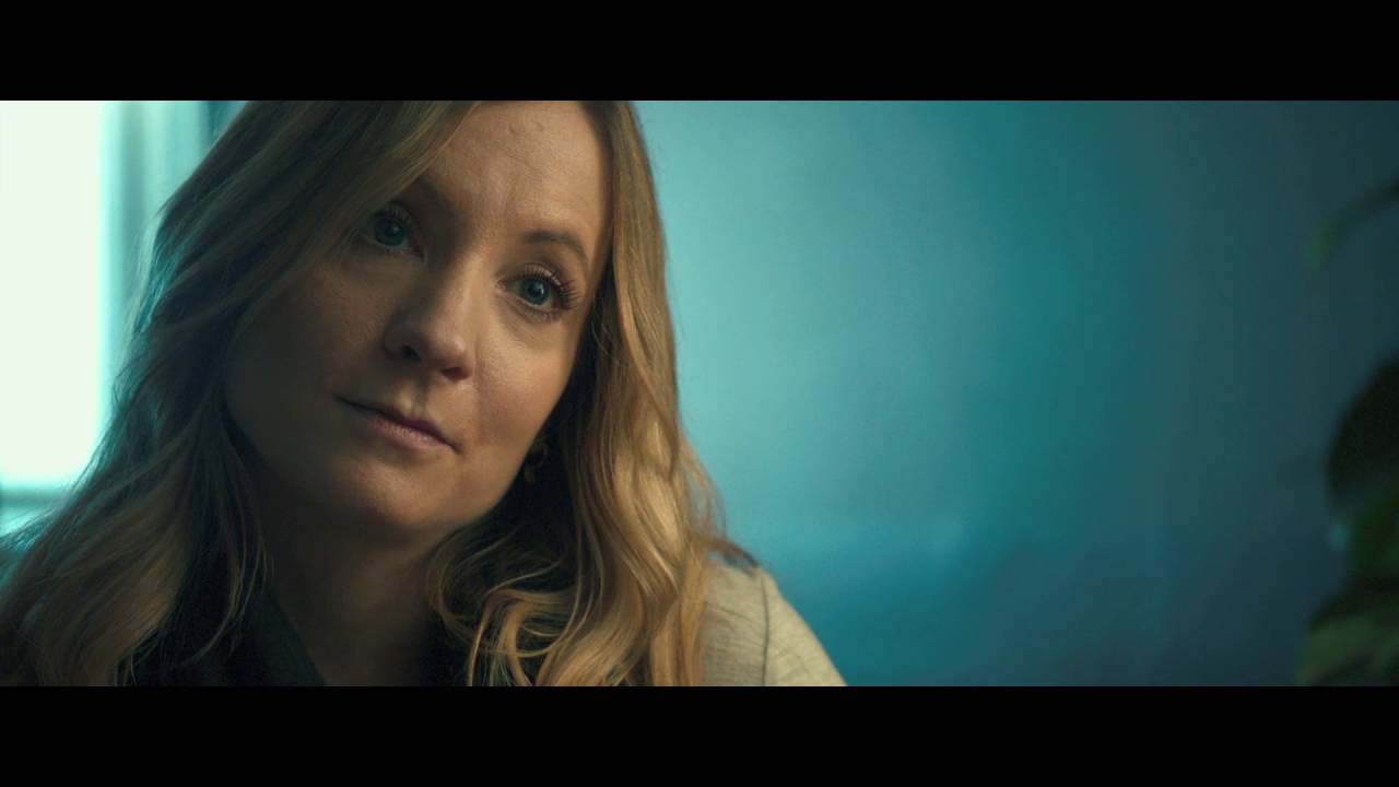 Wideo do filmu Kot Bob i ja — A Street Cat Named Bob - He Called Me Sir Clip - Starring Luke Treadaway & Joanne Froggatt