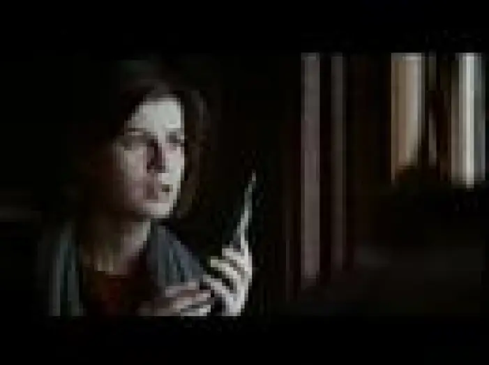 Wideo do filmu Trzy kolory: Czerwony — Trailer de "Tres colores: Rojo" (Krzysztof Kieslowski, 1994)