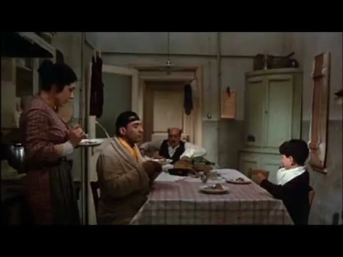 Wideo do filmu Amarcord — Amarcord (1973) Trailer