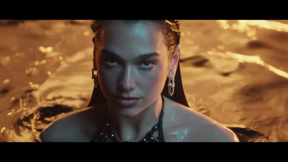 Wideo do filmu Dua Lipa: Live From Mexico — DUA LIPA - RADICAL OPTIMISM TOUR AD