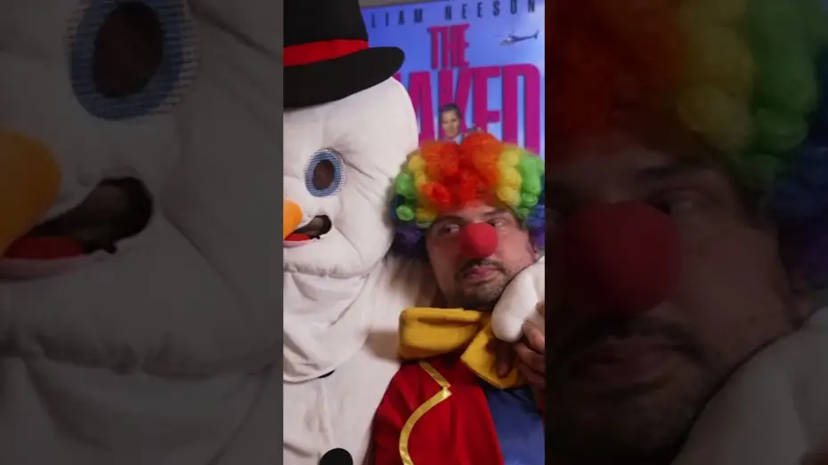 Wideo do filmu Naga broń — Audience Reactions