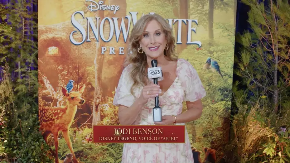 Wideo do filmu Śnieżka — Jodi Benson, Voice of Ariel, Hosts Red Carpet Premiere