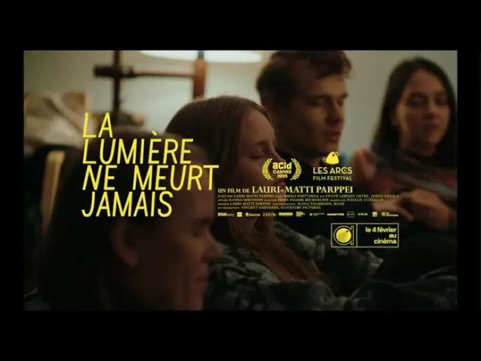 Wideo do filmu Jossain on valo joka ei sammu — Bande-annonce "La Lumière ne meurt Jamais" de Lauri-Matti Parppei