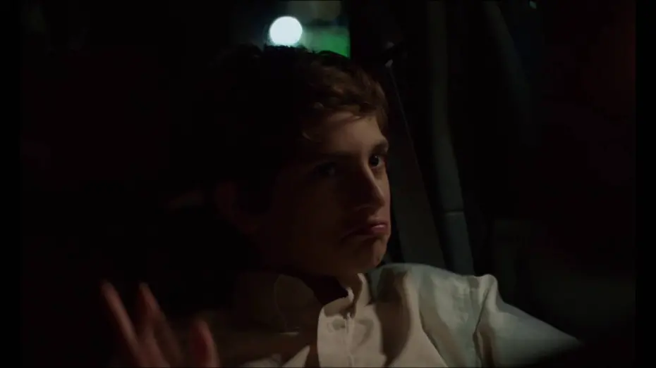 Wideo do filmu Mali mężczyźni — Parents are People Too