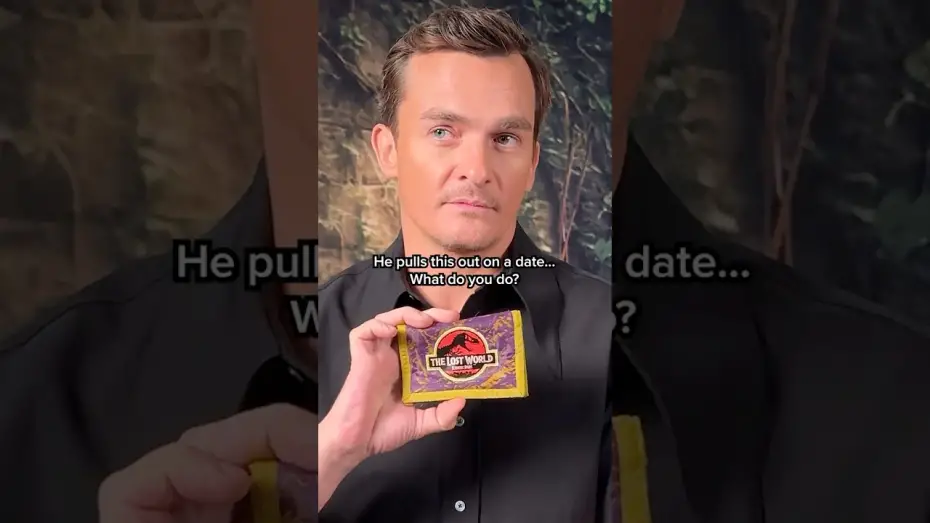 Wideo do filmu Jurassic World. Odrodzenie — Immediate green flag.