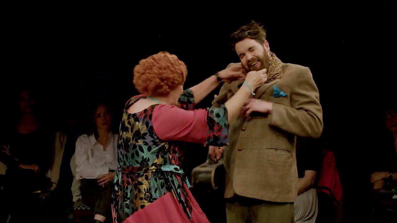 Wideo do filmu She Stoops To Conquer — SHE STOOPS TO CONQUER | Production Trailer