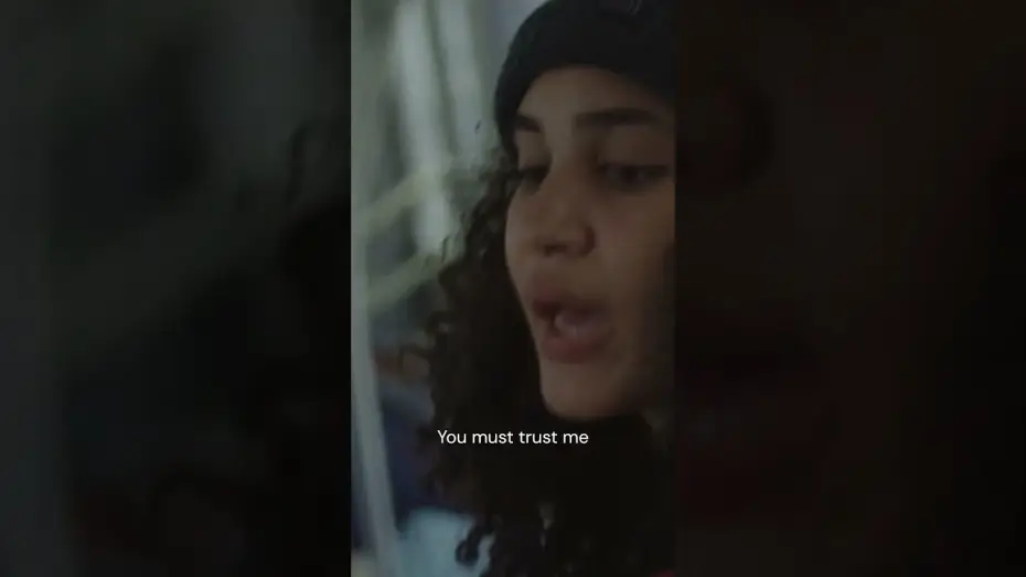 Wideo do filmu Tendaberry — "I hate it here. I love it here."