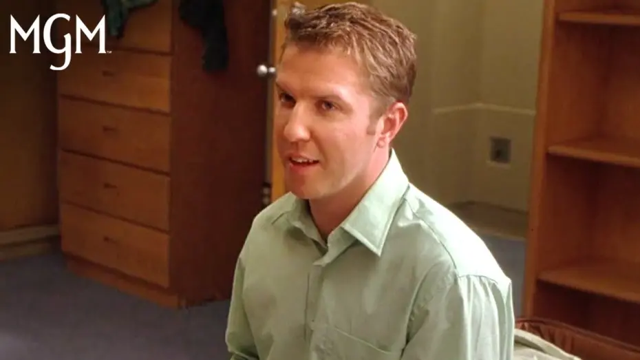 Wideo do filmu Akademia tajemniczych sztuk pięknych — Jerome Meets His Roommates