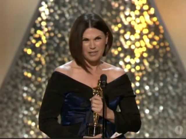 Wideo do filmu Wyznania gejszy — Memoirs of a Geisha Wins Costume Design: 2006 Oscars