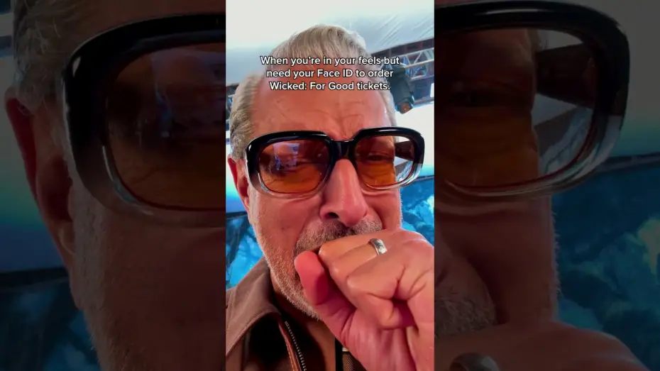 Wideo do filmu Wicked: na dobre — In our feels today celebrating Jeff Goldblum's birthday