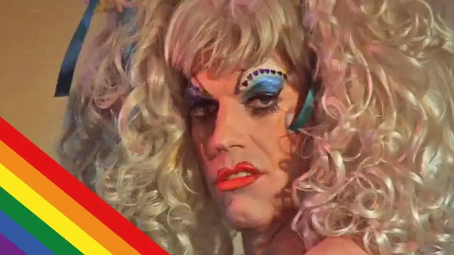 Wideo do filmu Priscilla, królowa pustyni — PRISCILLA, FOLLE DU DÉSERT - Bande Annonce 2 VOST