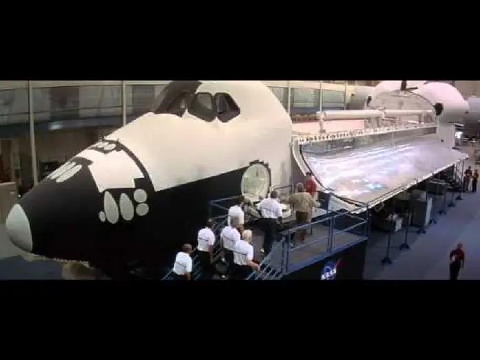 Wideo do filmu Kosmiczni kowboje — Space Cowboys - Trailer