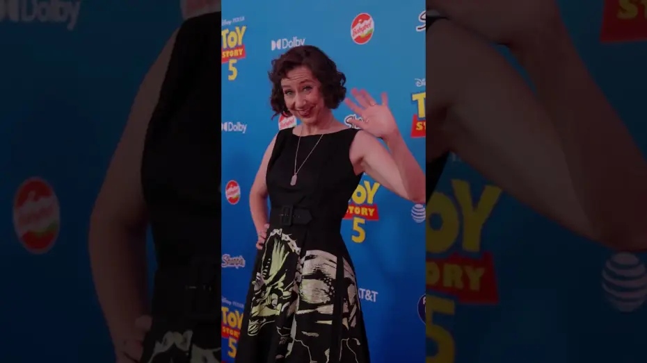 Wideo do filmu Toy Story 5 — the toys came out to play