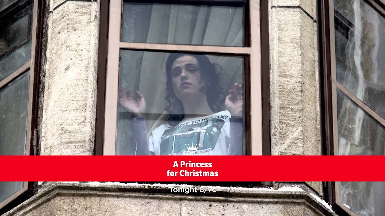 Wideo do filmu Bajkowe Boże Narodzenie — A Princess for Christmas