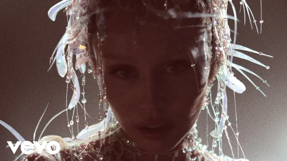 Wideo do filmu Miley Cyrus: Something Beautiful — Miley Cyrus - Prelude, Something Beautiful, End of the World (Act 1 Official)