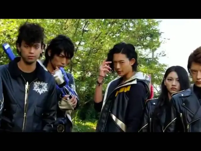 Wideo do filmu 獣電戦隊キョウリュウジャーVSゴーバスターズ 恐竜大決戦！さらば永遠の友よ — Full Promo: Zyuden Sentai Kyoryuger vs. Go-Busters: Dinosaur Great Battle! Farewell, Eternal Friends