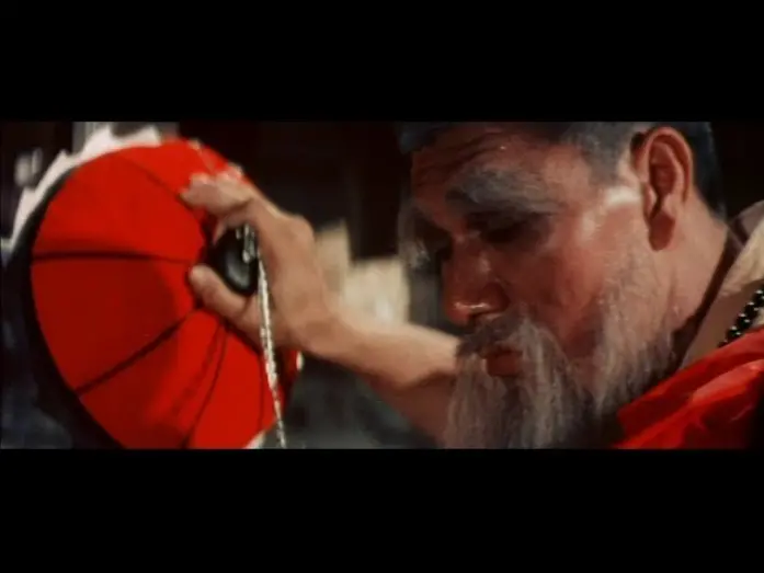 Wideo do filmu Jednoręki Bokser vs Mistrz Latającej Gilotyny — Master of the Flying Guillotine Trailer (U.S. Theatrical Restored Version) (1976)